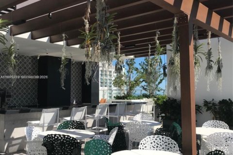 Снять в аренду кондоминиум в Майами, Флорида 2 спальни, 95.5м2, № 2002574 - фото 20