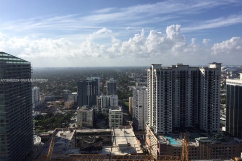 Снять в аренду кондоминиум в Майами, Флорида 2 спальни, 95.5м2, № 2002574 - фото 3