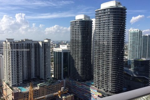 Снять в аренду кондоминиум в Майами, Флорида 2 спальни, 95.5м2, № 2002574 - фото 4