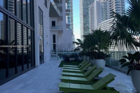 Снять в аренду кондоминиум в Майами, Флорида 2 спальни, 95.5м2, № 2002574 - фото 24