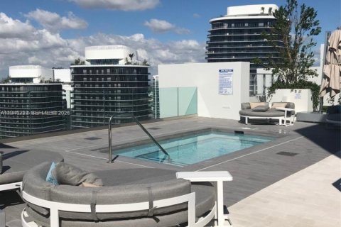 Снять в аренду кондоминиум в Майами, Флорида 2 спальни, 95.5м2, № 2002574 - фото 16