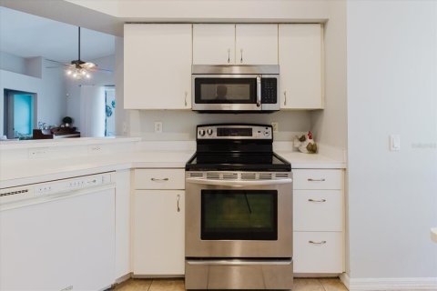 Casa en venta en New Port Richey, Florida, 4 dormitorios, 171.87 m2 № 1580442 - foto 27