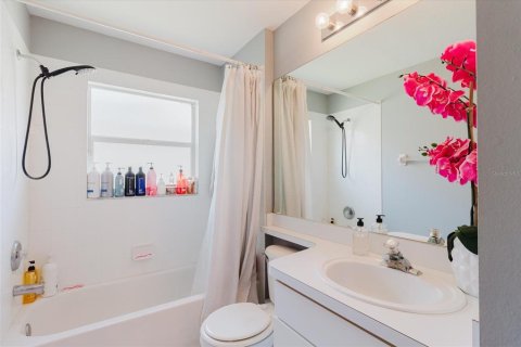 Casa en venta en New Port Richey, Florida, 4 dormitorios, 171.87 m2 № 1580442 - foto 17