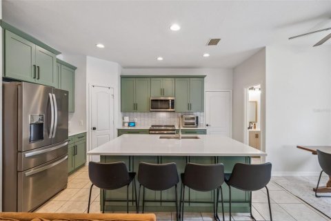 Villa ou maison à vendre à Kissimmee, Floride: 4 chambres, 247.86 m2 № 2407127 - photo 15