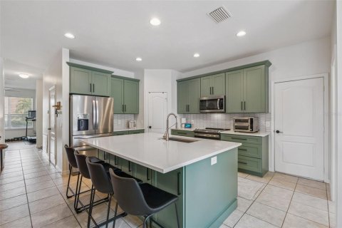 Villa ou maison à vendre à Kissimmee, Floride: 4 chambres, 247.86 m2 № 2407127 - photo 16