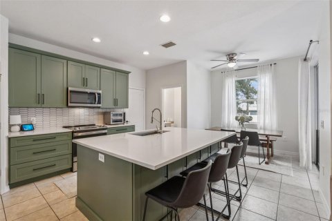 Villa ou maison à vendre à Kissimmee, Floride: 4 chambres, 247.86 m2 № 2407127 - photo 14
