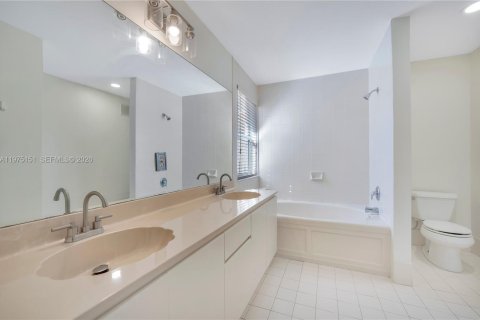 Adosado en venta en Miramar, Florida, 3 dormitorios, 153.29 m2 № 2040021 - foto 15