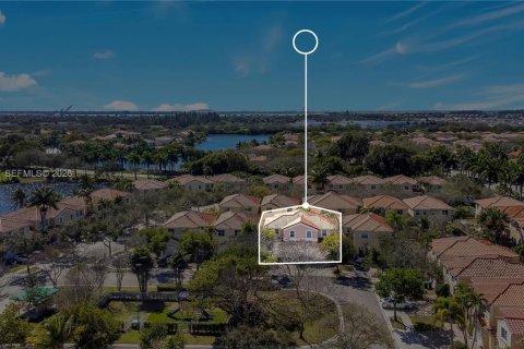 Adosado en venta en Miramar, Florida, 3 dormitorios, 153.29 m2 № 2040021 - foto 23