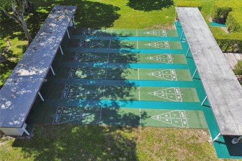 Condo in Margate, Florida, 2 bedrooms № 2050325 - photo 30