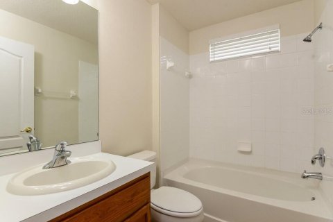House in Wesley Chapel, Florida 4 bedrooms, 168.15 sq.m. № 1905132 - photo 13