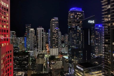 Condo in Miami, Florida, 1 bedroom  № 1947174 - photo 9