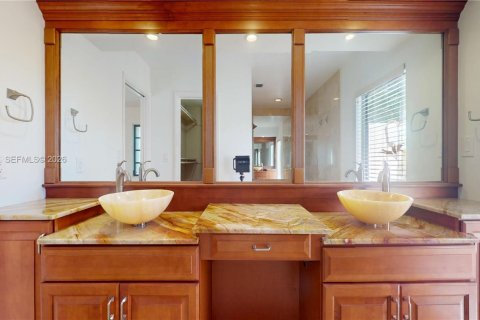 Купить виллу или дом в Майами, Флорида 4 спальни, 252.97м2, № 2027072 - фото 15