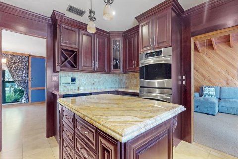 Купить виллу или дом в Майами, Флорида 4 спальни, 252.97м2, № 2027072 - фото 8