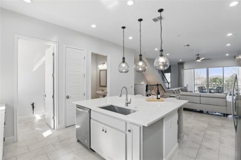 Adosado en alquiler en Orlando, Florida, 3 dormitorios, 198.81 m2 № 1856073 - foto 15