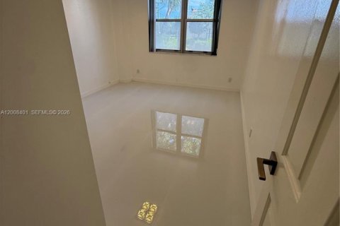 Condo in Fort Lauderdale, Florida, 2 bedrooms  № 2169251 - photo 8