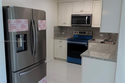 Condo in Fort Lauderdale, Florida, 2 bedrooms № 2169251