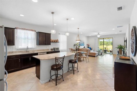 Villa ou maison à vendre à Clermont, Floride: 4 chambres, 184.88 m2 № 1855640 - photo 6