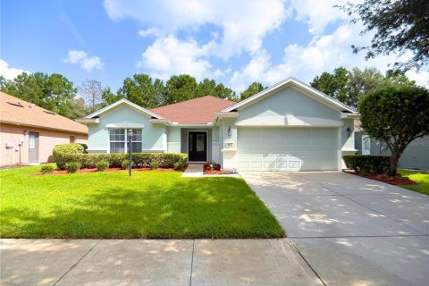 House in Ocala, Florida 3 bedrooms, 147.99 sq.m. № 2315198