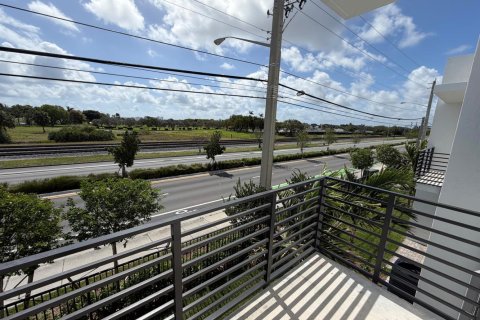 Adosado en venta en Pompano Beach, Florida, 2 dormitorios, 143.44 m2 № 2190095 - foto 7