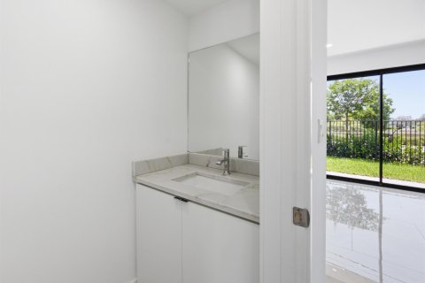 Adosado en venta en Pompano Beach, Florida, 2 dormitorios, 143.44 m2 № 2190095 - foto 15
