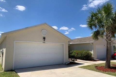 Casa en venta en Lehigh Acres, Florida, 2 dormitorios, 104.05 m2 № 1540517 - foto 3