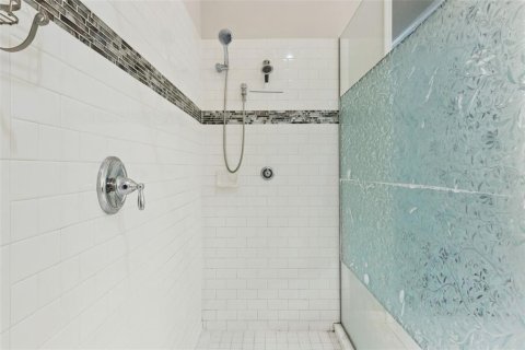 Villa ou maison à vendre à Clermont, Floride: 2 chambres, 201.78 m2 № 2298487 - photo 21