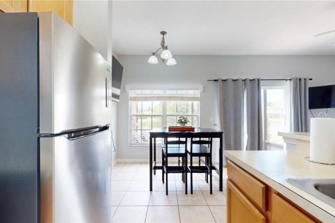 Touwnhouse à vendre à Kissimmee, Floride: 4 chambres, 130.06 m2 № 1754475 - photo 10