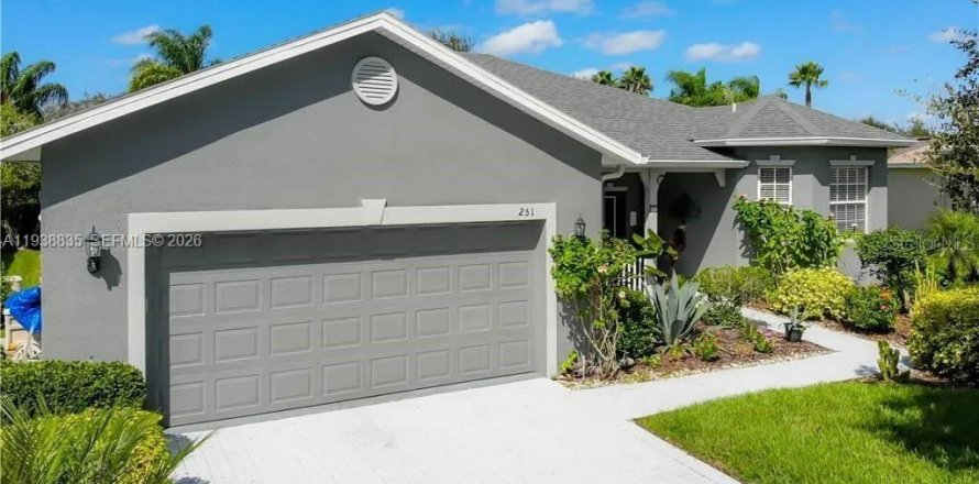 Villa ou maison à Kissimmee, Floride 2 chambres, 190.45 m2 № 1996063