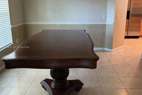 Villa ou maison à vendre à Kissimmee, Floride: 2 chambres, 190.45 m2 № 1996063 - photo 16