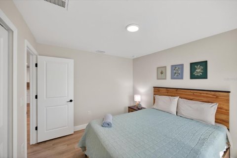 Villa ou maison à louer à Port Charlotte, Floride: 3 chambres, 117.99 m2 № 2214427 - photo 4