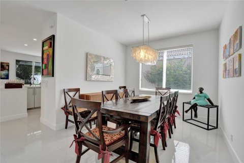 Villa ou maison à vendre à Weston, Floride: 5 chambres, 230.4 m2 № 2246444 - photo 9
