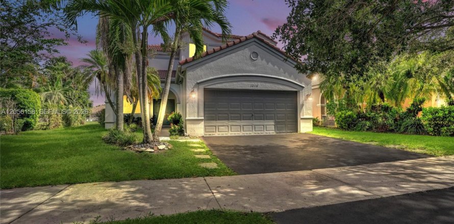 Villa ou maison à Weston, Floride 5 chambres, 230.4 m2 № 2246444