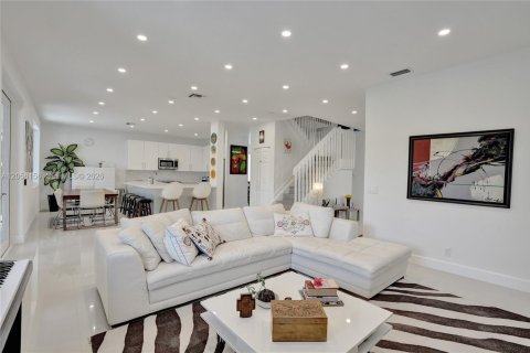 Villa ou maison à vendre à Weston, Floride: 5 chambres, 230.4 m2 № 2246444 - photo 20