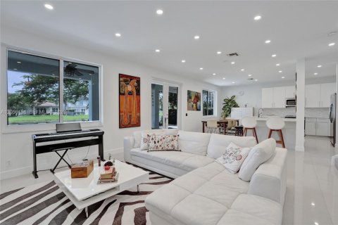 Villa ou maison à vendre à Weston, Floride: 5 chambres, 230.4 m2 № 2246444 - photo 19
