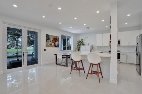 Villa ou maison à vendre à Weston, Floride: 5 chambres, 230.4 m2 № 2246444 - photo 25