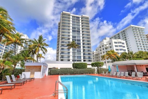 Condominio en venta en Miami Beach, Florida, 2 dormitorios, 127.09 m2 № 1849237 - foto 22