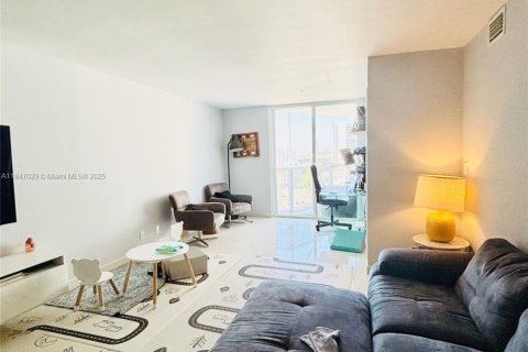Condominio en venta en Miami Beach, Florida, 2 dormitorios, 127.09 m2 № 1849237 - foto 5