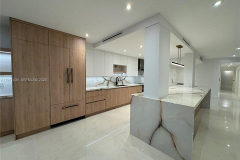Condominio en venta en Miami Beach, Florida, 2 dormitorios, 170.01 m2 № 1999728 - foto 11