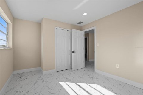 Villa ou maison à vendre à Bradenton, Floride: 4 chambres, 177.63 m2 № 2310770 - photo 23