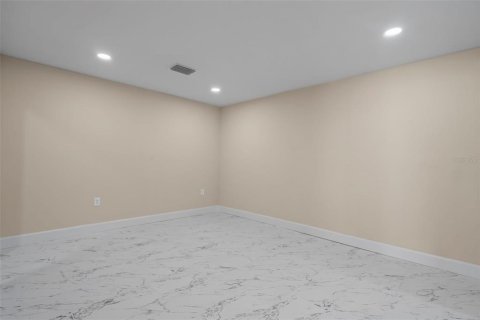 Villa ou maison à vendre à Bradenton, Floride: 4 chambres, 177.63 m2 № 2310770 - photo 25