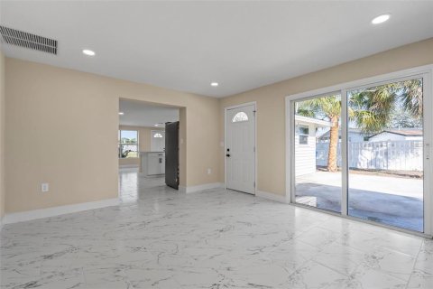 Villa ou maison à vendre à Bradenton, Floride: 4 chambres, 177.63 m2 № 2310770 - photo 21