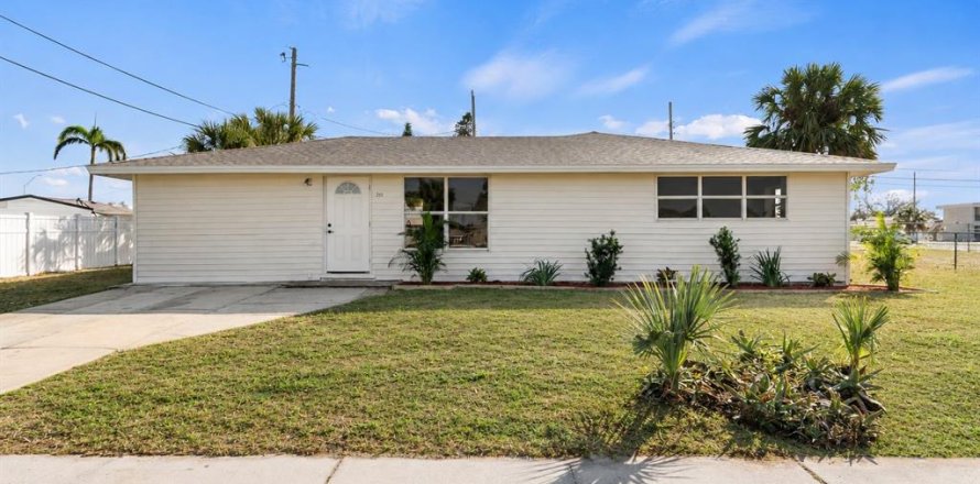 Villa ou maison à Bradenton, Floride 4 chambres, 177.63 m2 № 2310770
