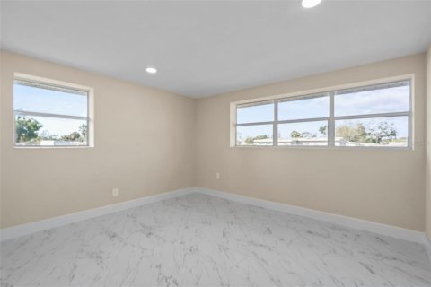 Villa ou maison à vendre à Bradenton, Floride: 4 chambres, 177.63 m2 № 2310770 - photo 16