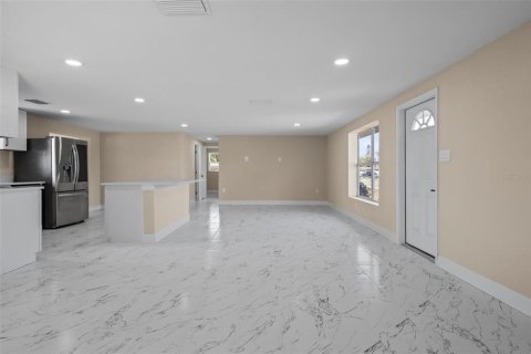 Villa ou maison à vendre à Bradenton, Floride: 4 chambres, 177.63 m2 № 2310770 - photo 6