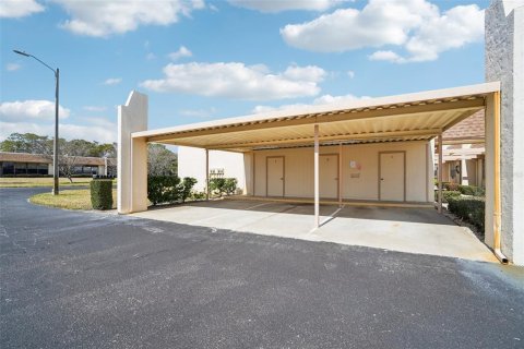 Condo in Port Richey, Florida, 2 bedrooms № 2141951 - photo 28