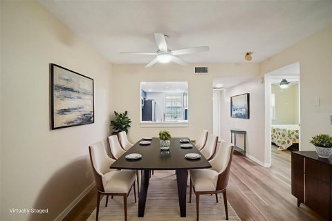 Condo in Port Richey, Florida, 2 bedrooms № 2141951 - photo 12