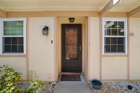 Condo in Port Richey, Florida, 2 bedrooms  № 2141951