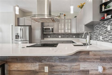 Casa en venta en Port Charlotte, Florida, 4 dormitorios, 225.94 m2 № 2230489 - foto 5