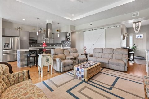Casa en venta en Port Charlotte, Florida, 4 dormitorios, 225.94 m2 № 2230489 - foto 4