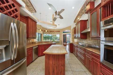 House in Rotonda, Florida 3 bedrooms, 233.56 sq.m. № 2141486 - photo 15